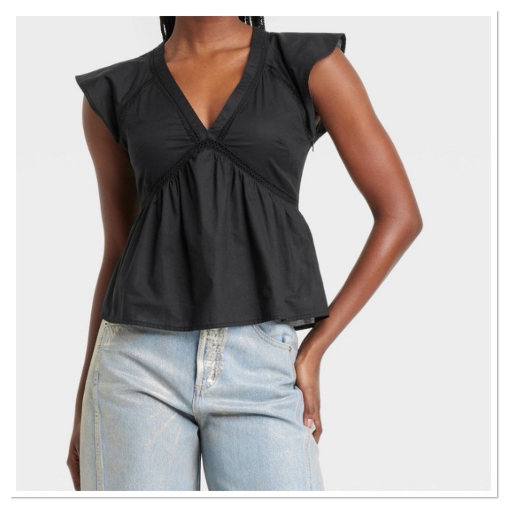 Women’s Flutter Short Sleeve Blouse Universal Thread